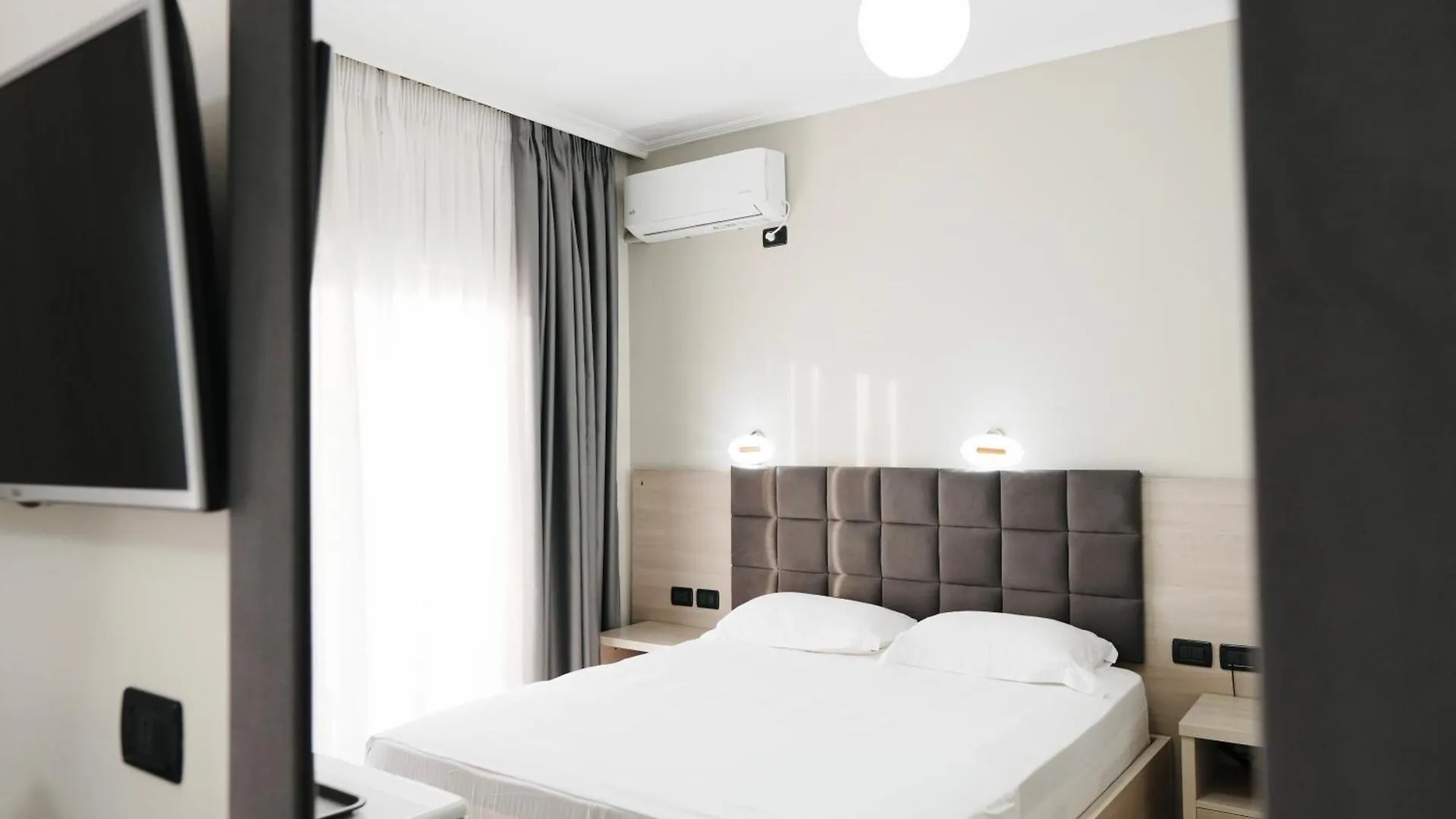 Hotel Mediterrane Sarande