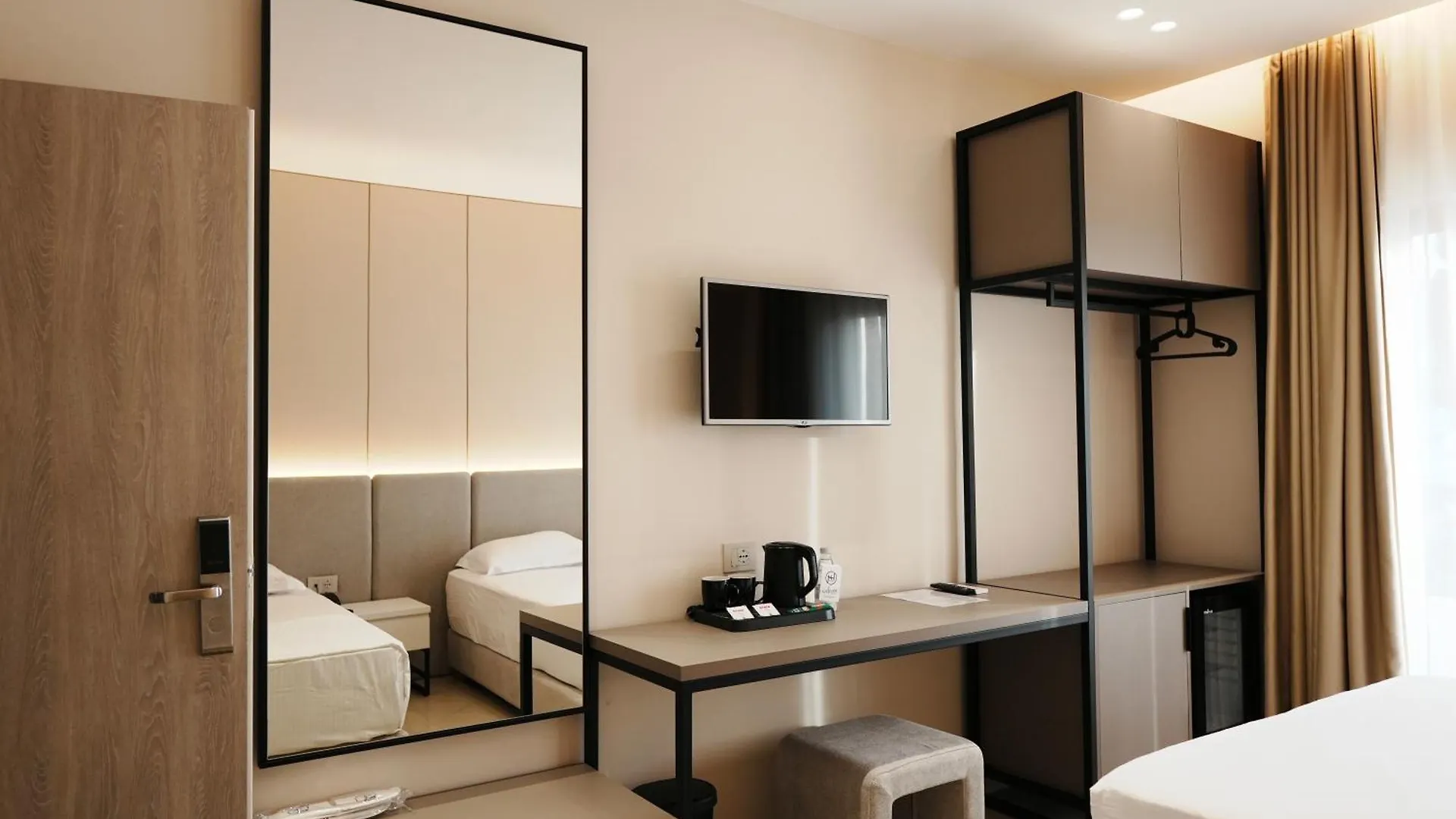 Hotel Mediterrane Σαράντα Αλβανία