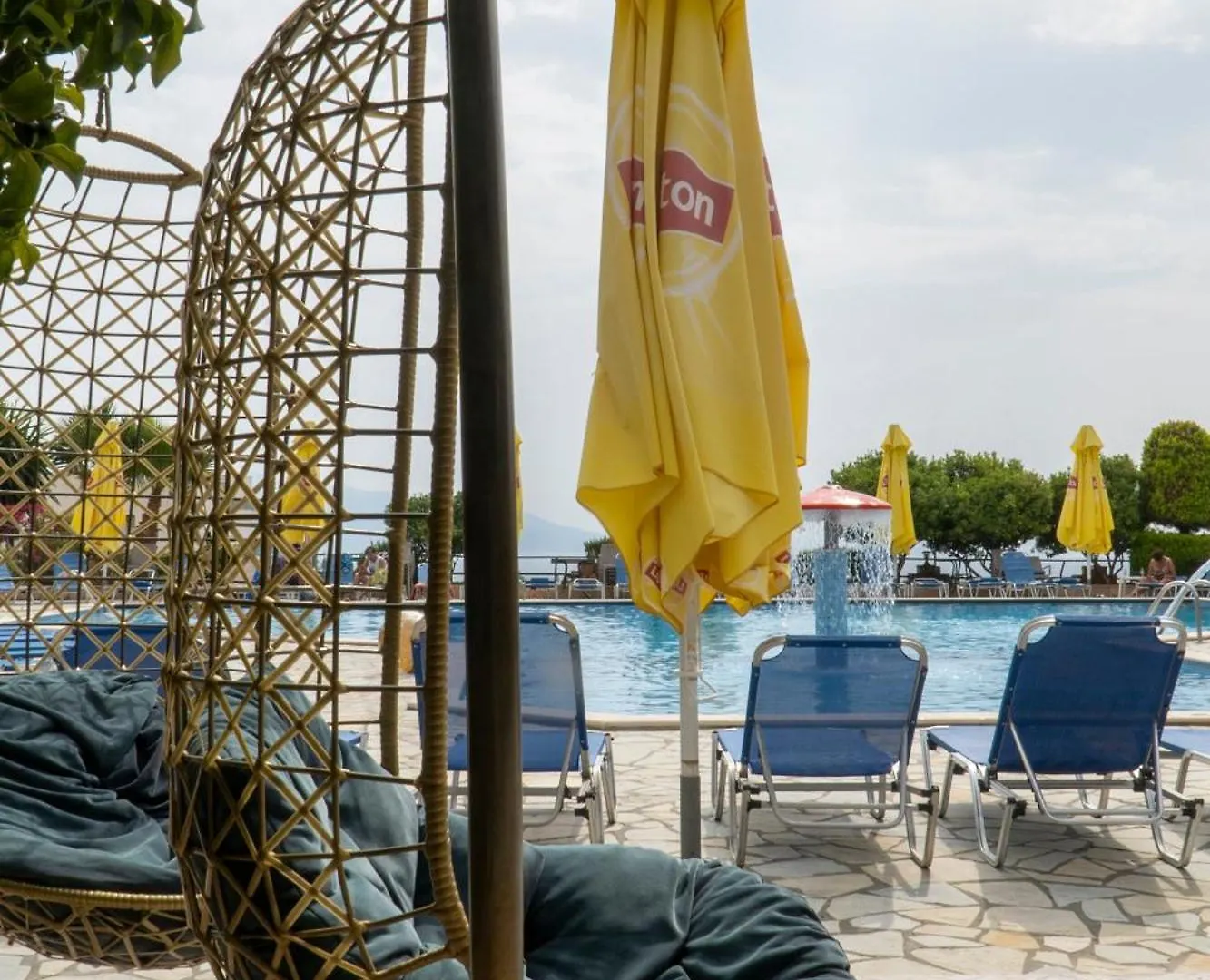 Hotel Mediterrane Sarande 4*,