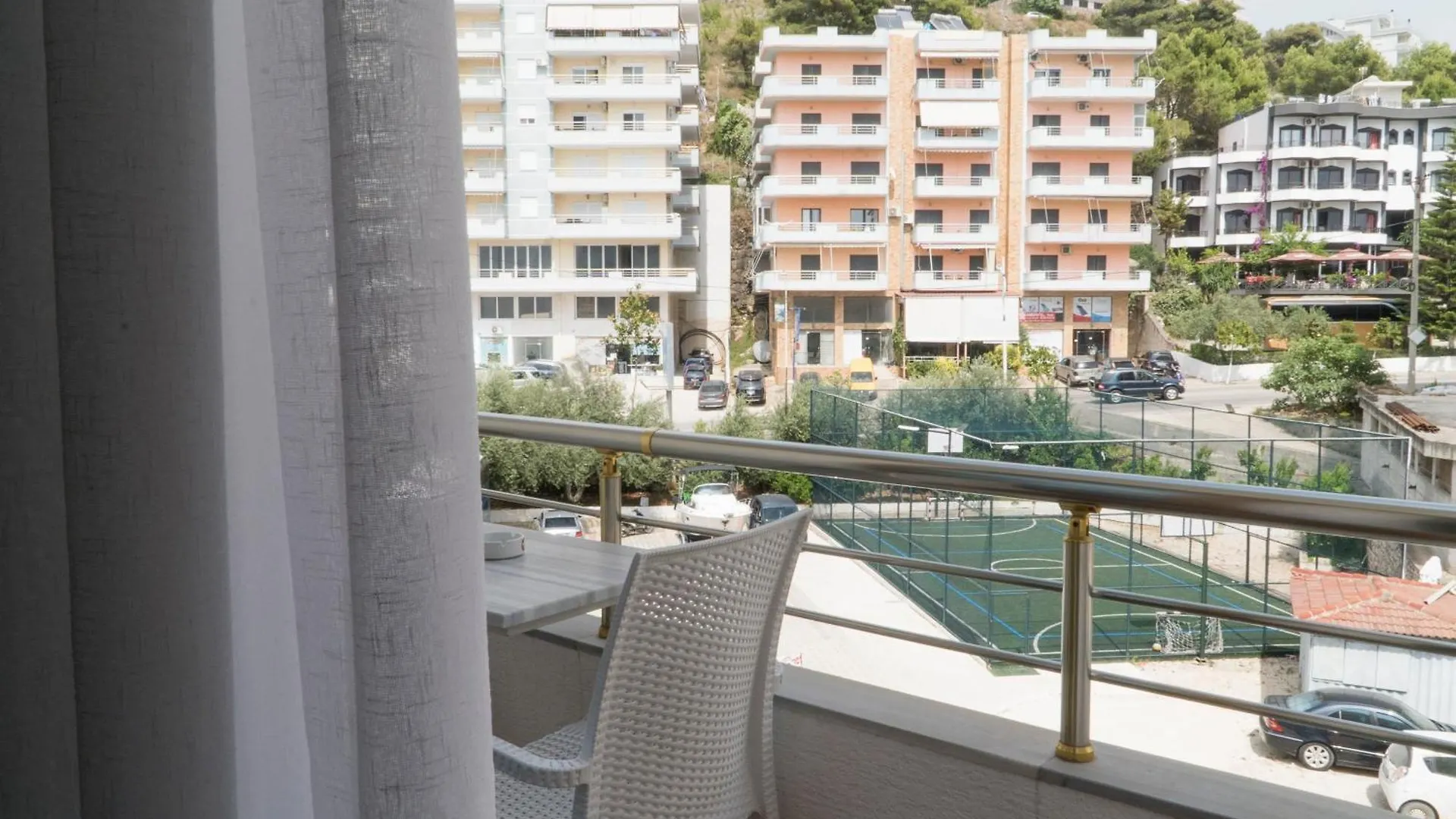 Hotel Mediterrane Sarande 4*,