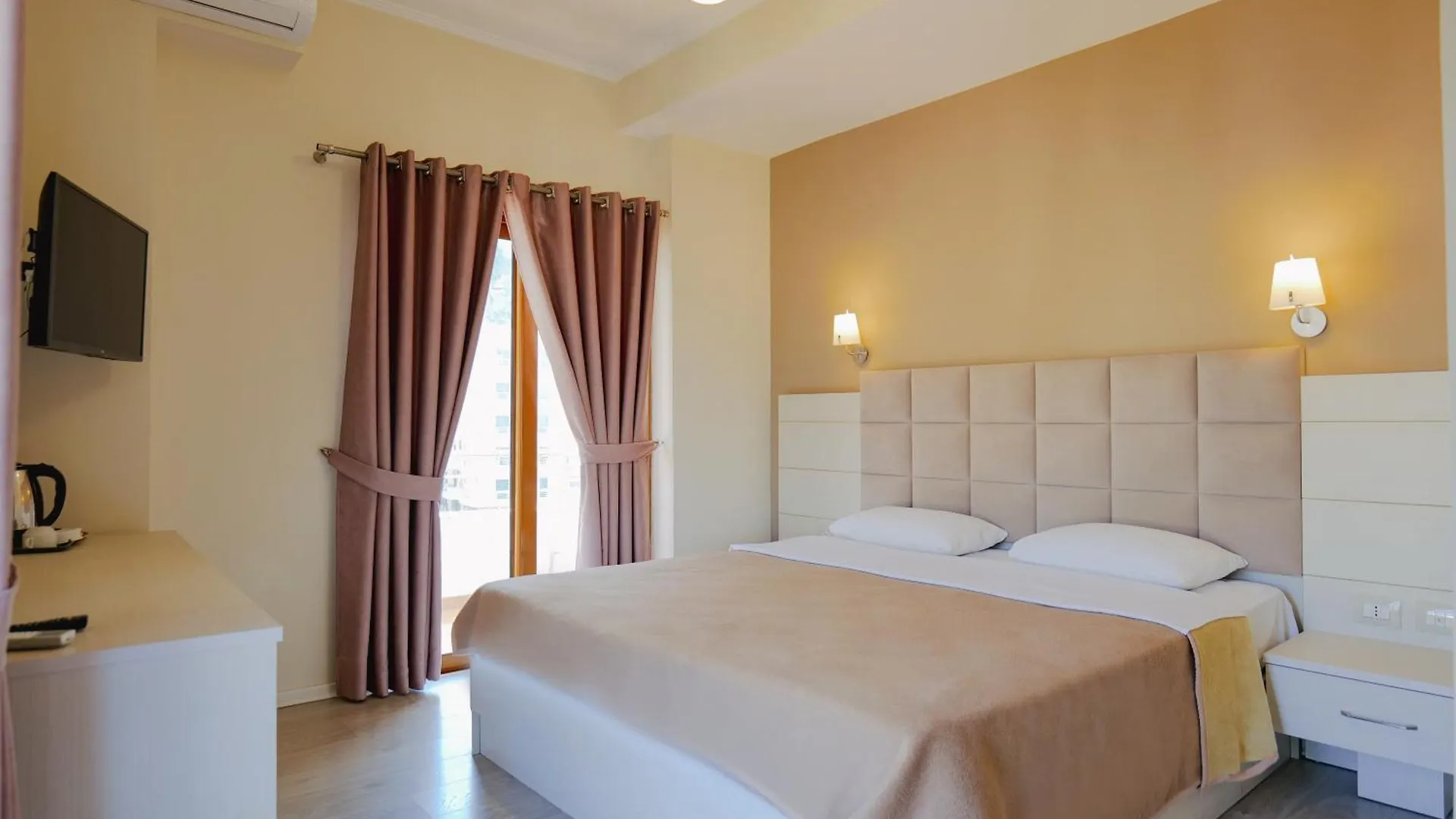 Hotel Mediterrane Sarande